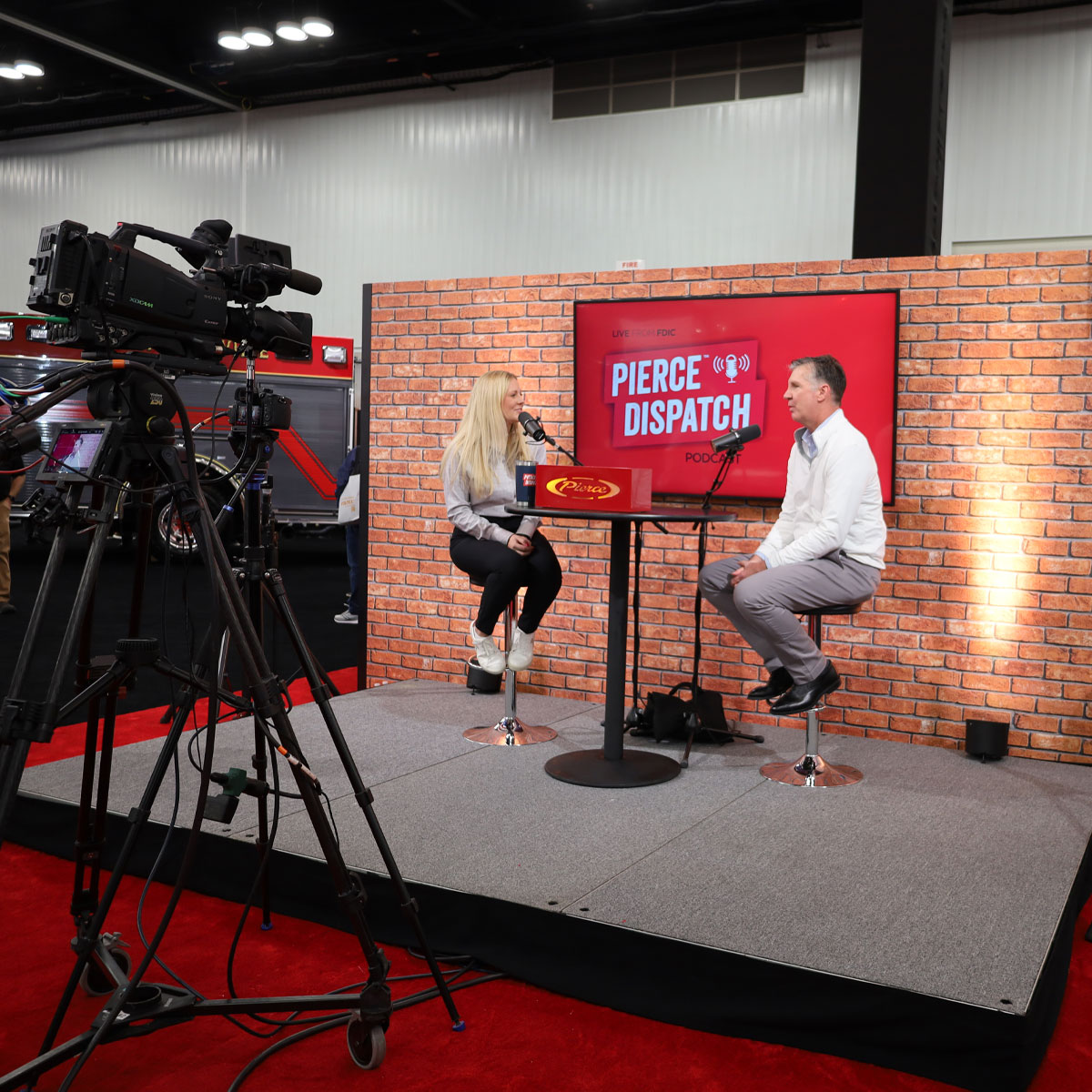 live-podcasting-from-trade-show